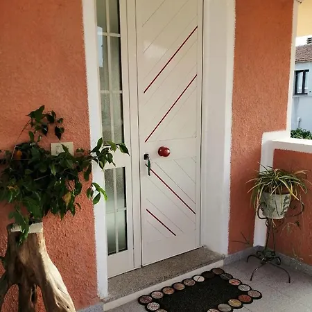 Appartamento Moderno Rustico 奧爾比亞
