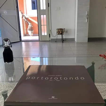 公寓 Appartamento Moderno Rustico 奧爾比亞